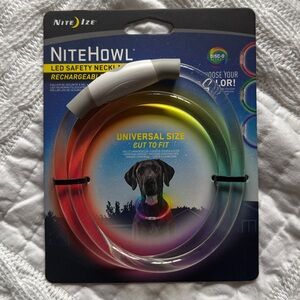Nite Ize NiteHowl Rechargeable LED Safety Necklace for Dogs
